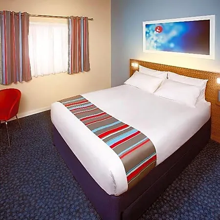 Travelodge Hotell 2*
