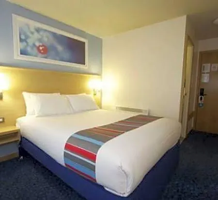 Travelodge Hotell 2*